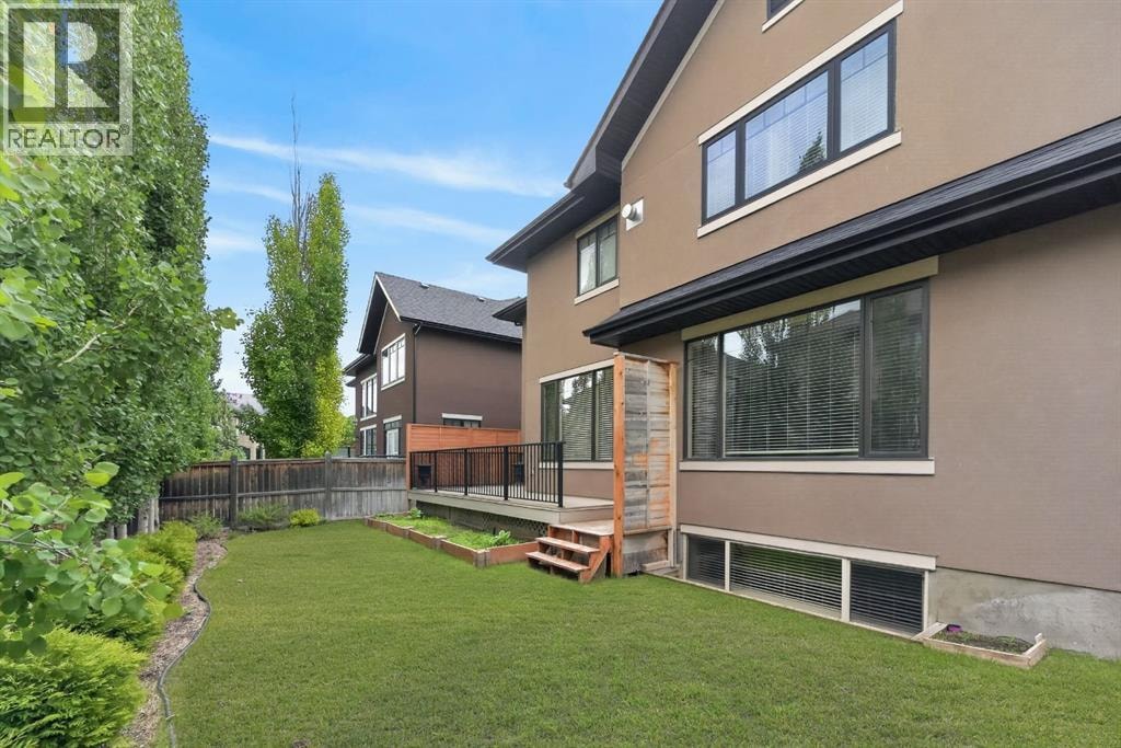 52 Wentworth Crescent SW — photo 44