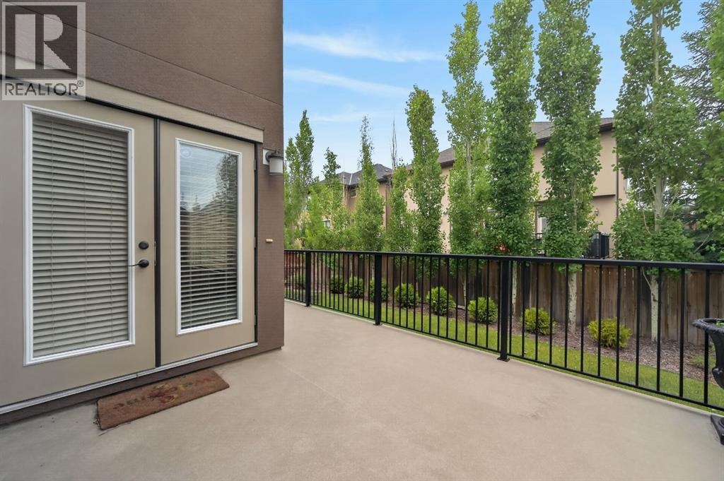52 Wentworth Crescent SW — photo 43