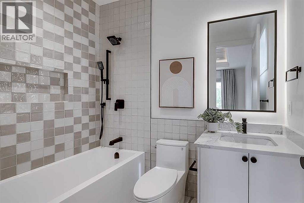 623 18 Avenue NW — photo 36