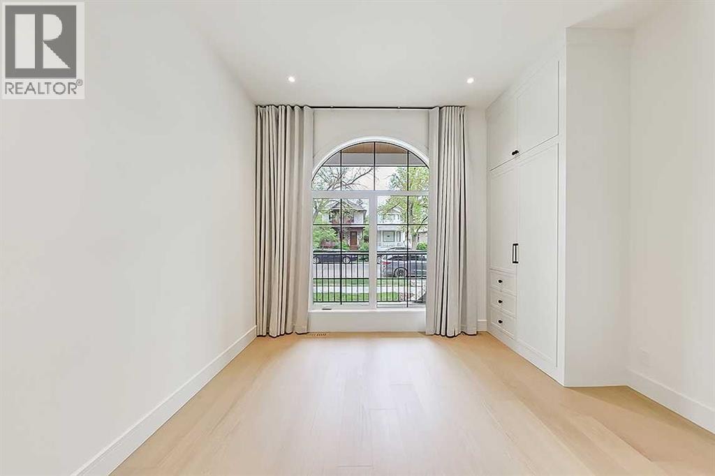 623 18 Avenue NW — photo 39