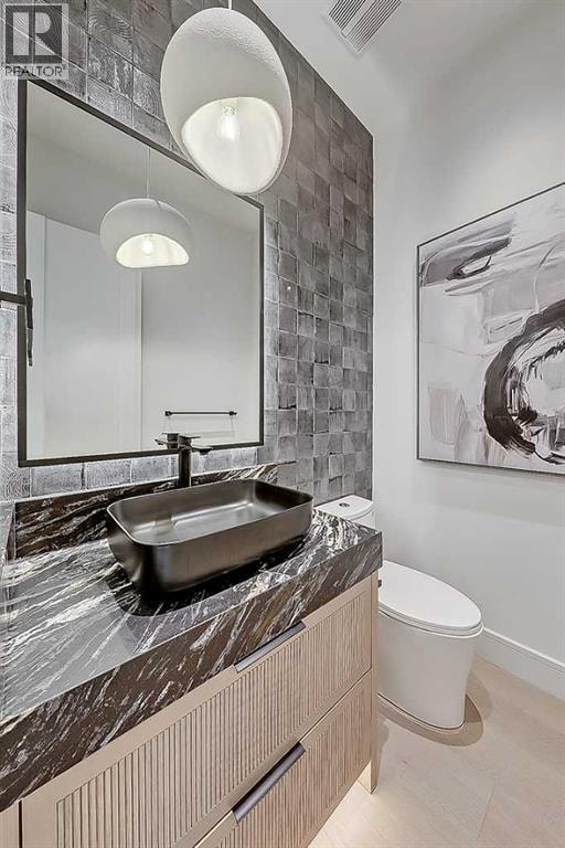 623 18 Avenue NW — photo 22