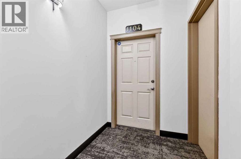 1104, 24 Hemlock Crescent SW — photo 40