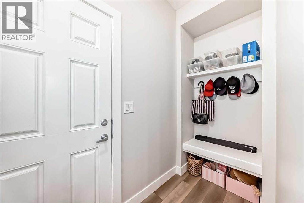 8 Yorkville Link SW — photo 11