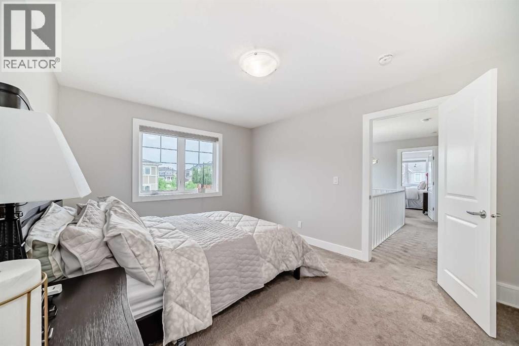 8 Yorkville Link SW — photo 12