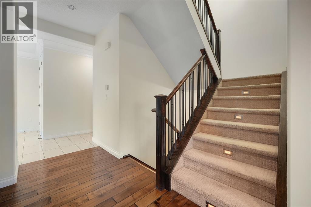 40 Baywater Court SW — photo 23