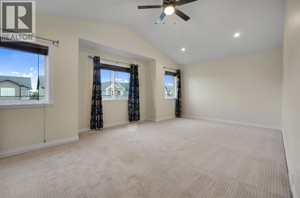 40 Baywater Court SW — photo 26