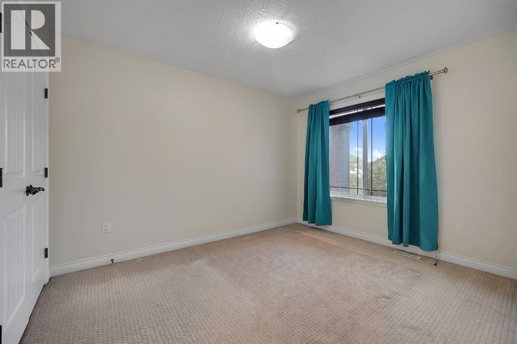 40 Baywater Court SW — photo 36
