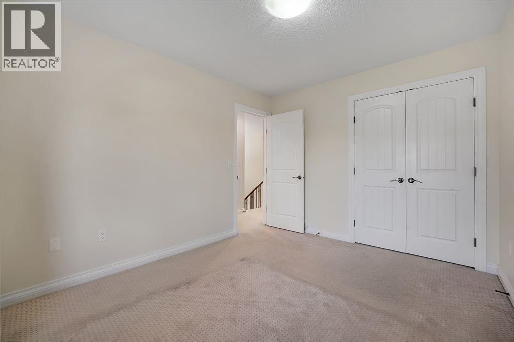 40 Baywater Court SW — photo 37