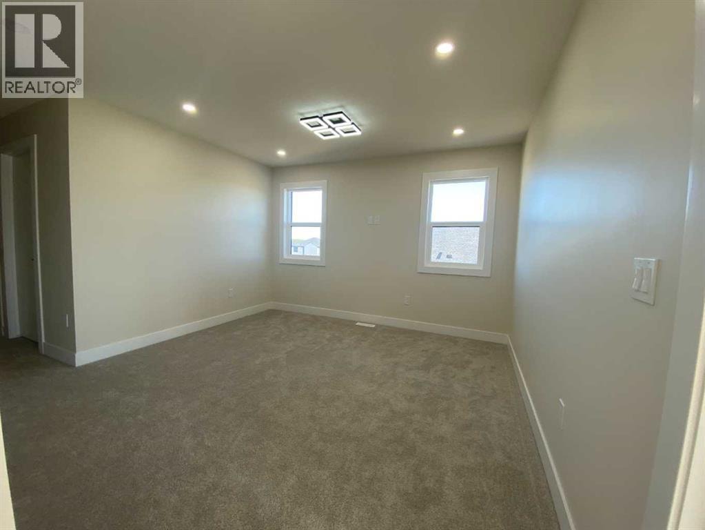 709 MANDALAY Avenue NW — photo 27