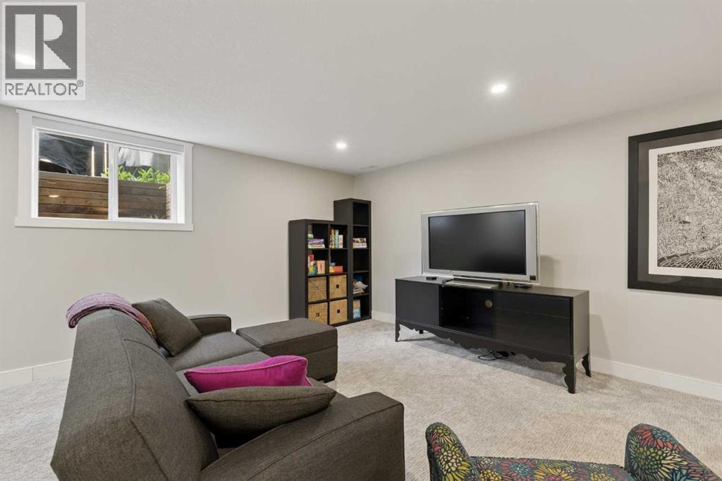 127 Parkglen Crescent SE — photo 32