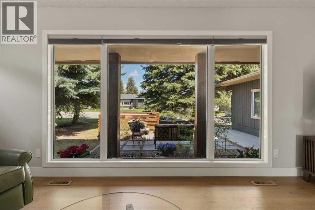 127 Parkglen Crescent SE — photo 8