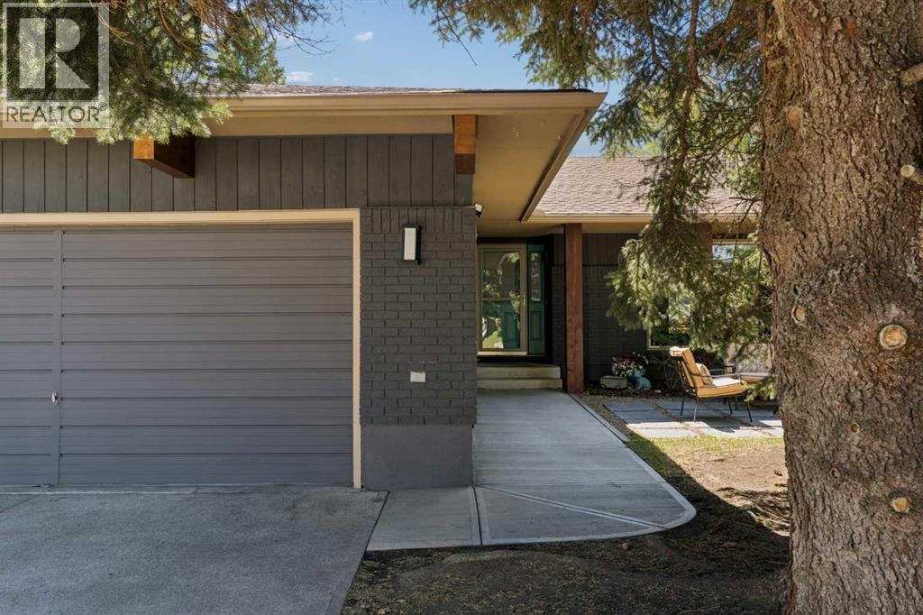 127 Parkglen Crescent SE — photo 3