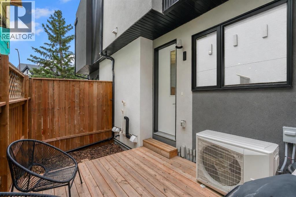 3252 18 Street SW — photo 43