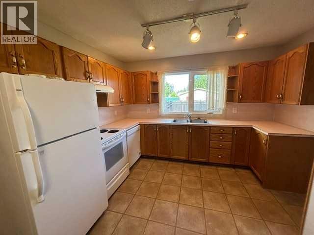 4406 FORDHAM Crescent SE — photo 4
