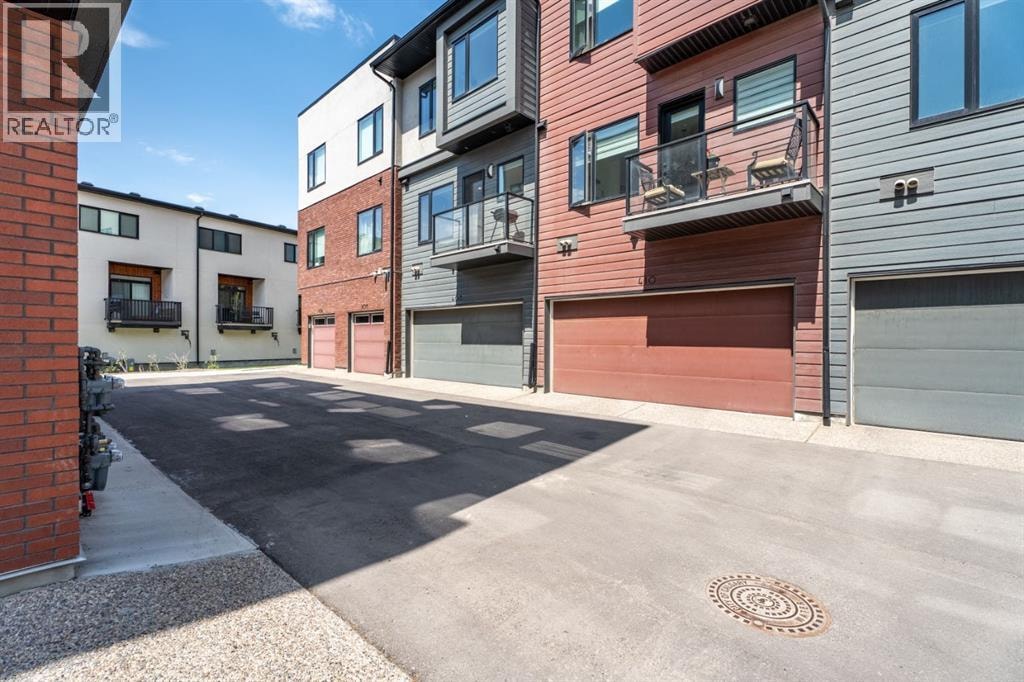 408 Greenbriar Common NW — photo 42