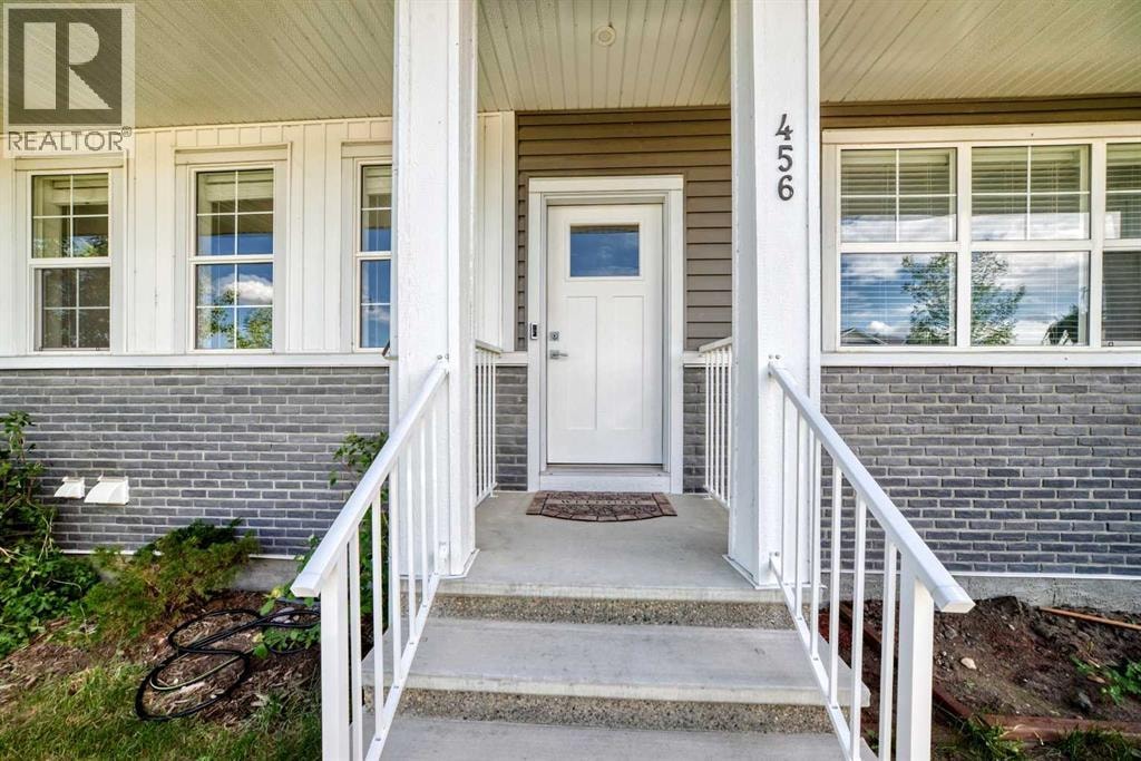 456 West Lakeview Drive — photo 4