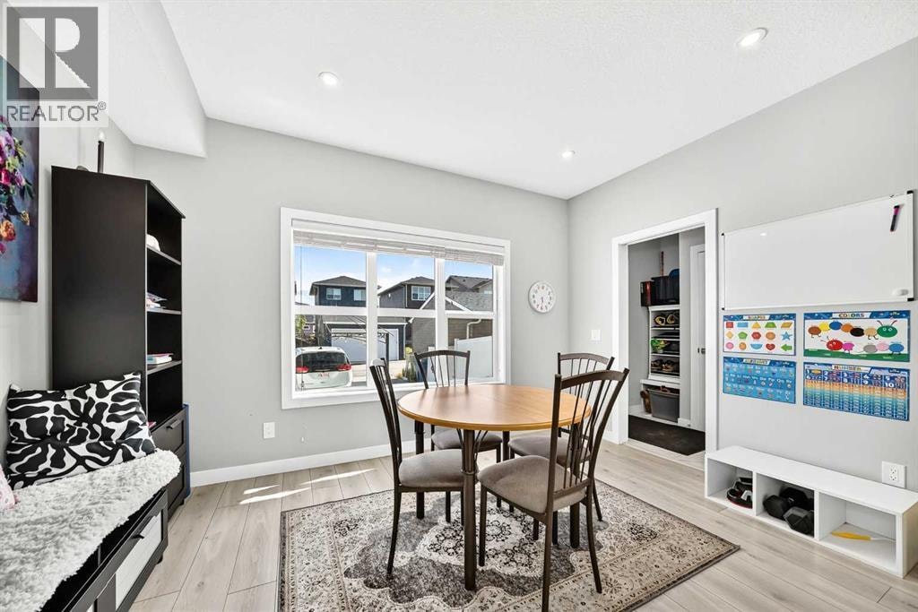 456 West Lakeview Drive — photo 13