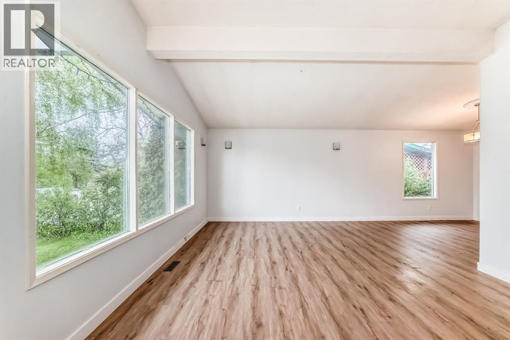 544 Penworth Way SE — photo 4