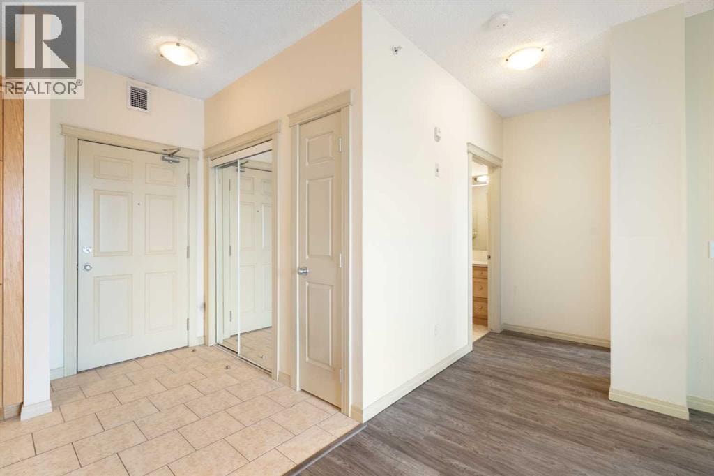 512, 1507 Centre A Street NE — photo 3