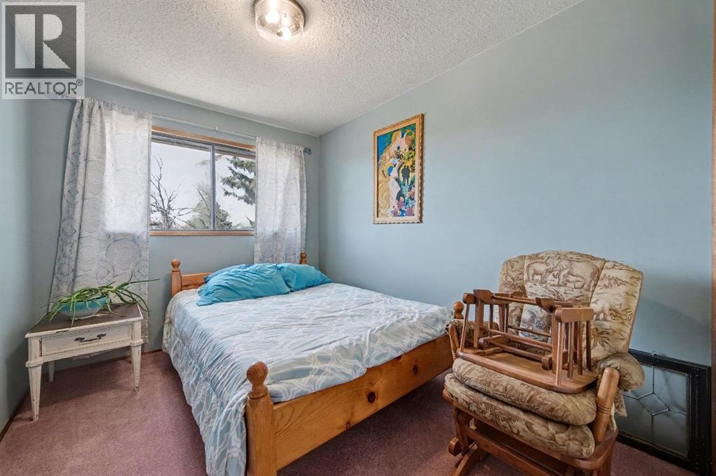 677 Wallace Drive — photo 30