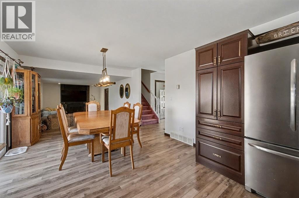677 Wallace Drive — photo 9