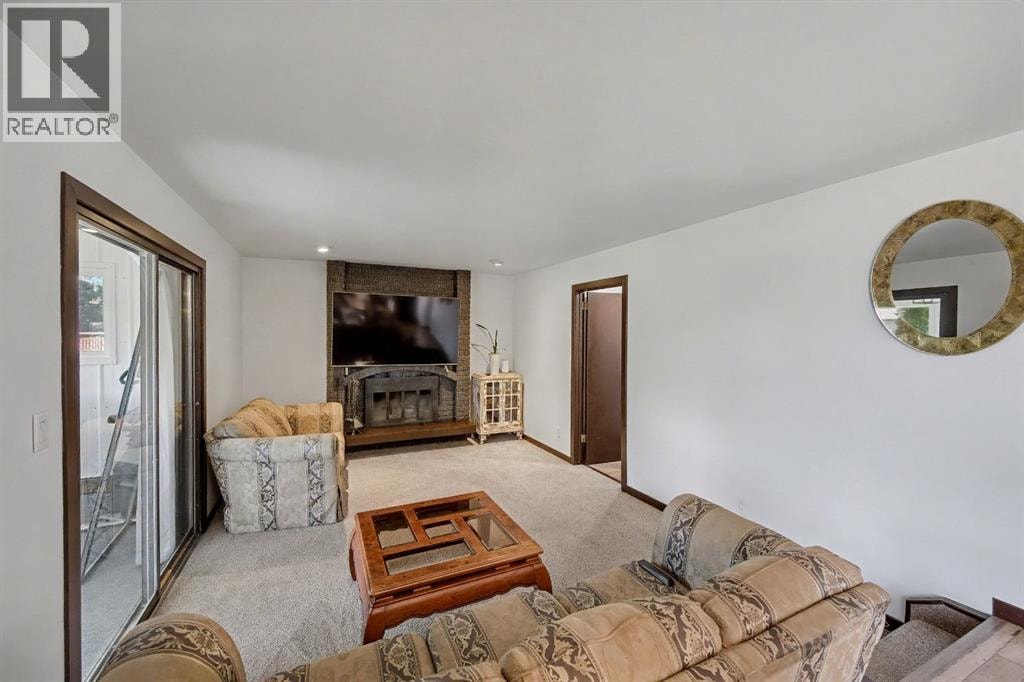 677 Wallace Drive — photo 14