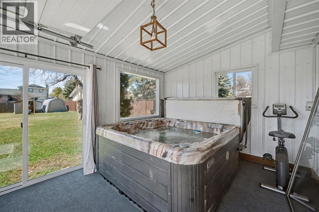 677 Wallace Drive — photo 16