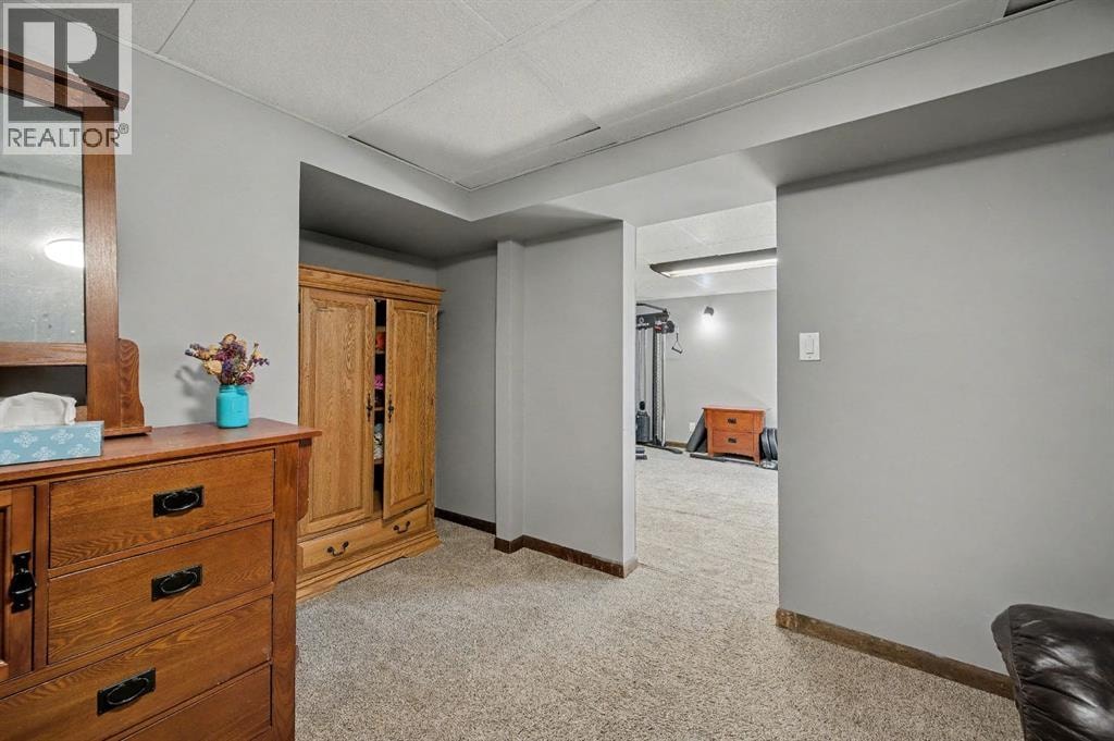 677 Wallace Drive — photo 35