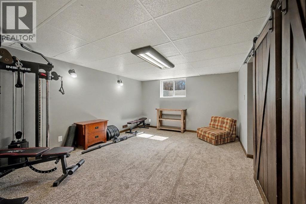 677 Wallace Drive — photo 32