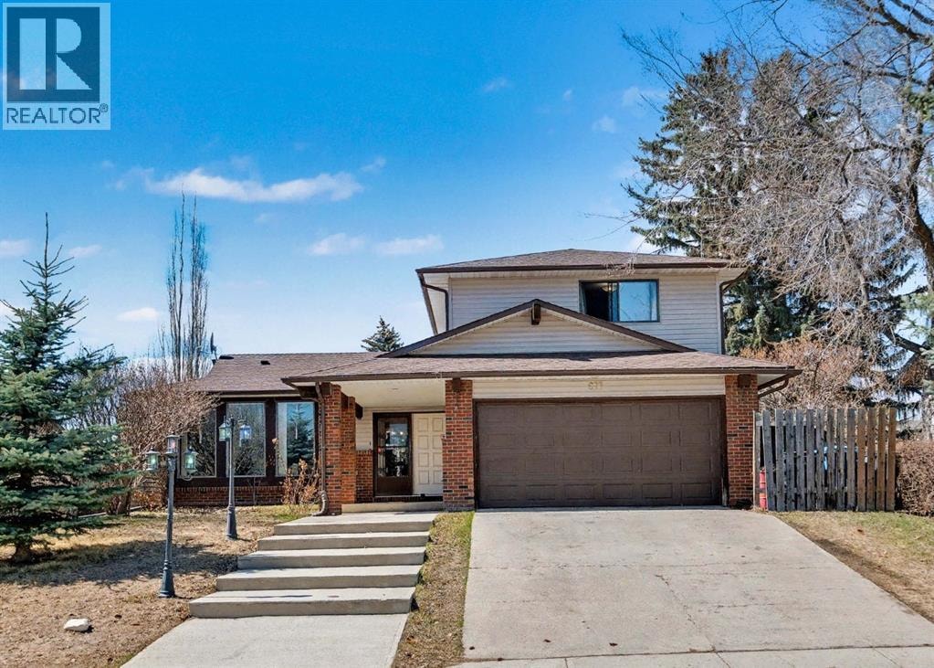 677 Wallace Drive — photo 2