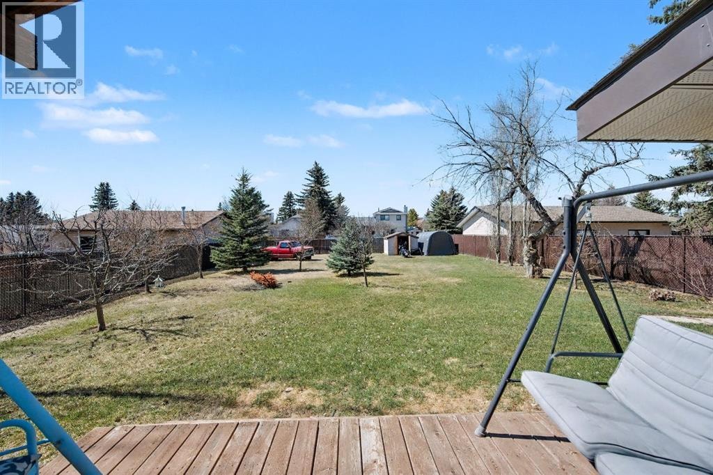 677 Wallace Drive — photo 4