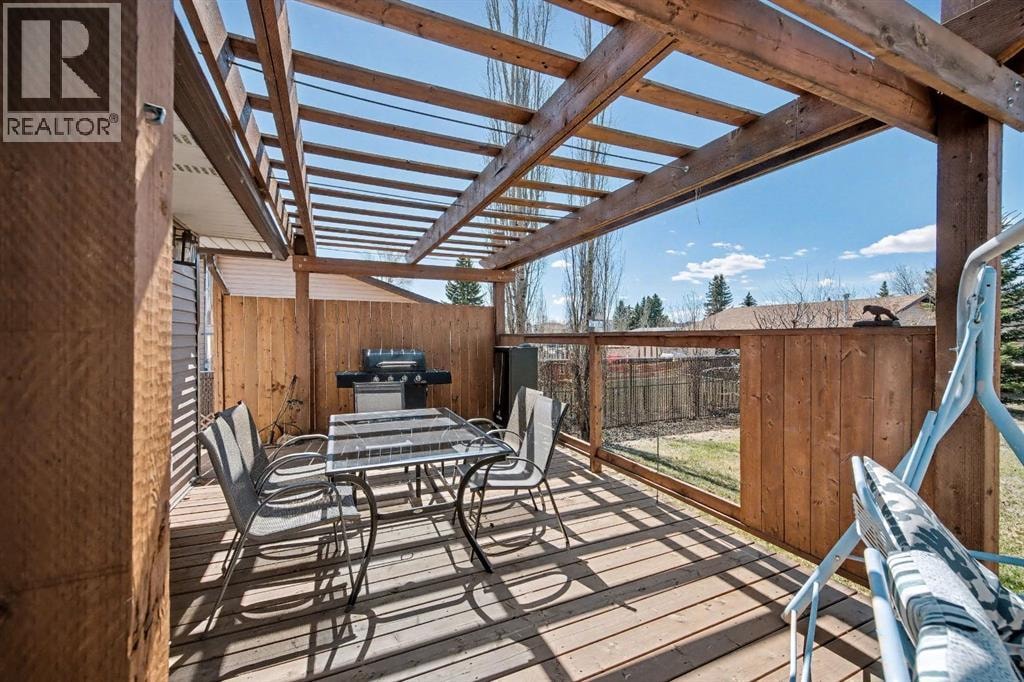 677 Wallace Drive — photo 18