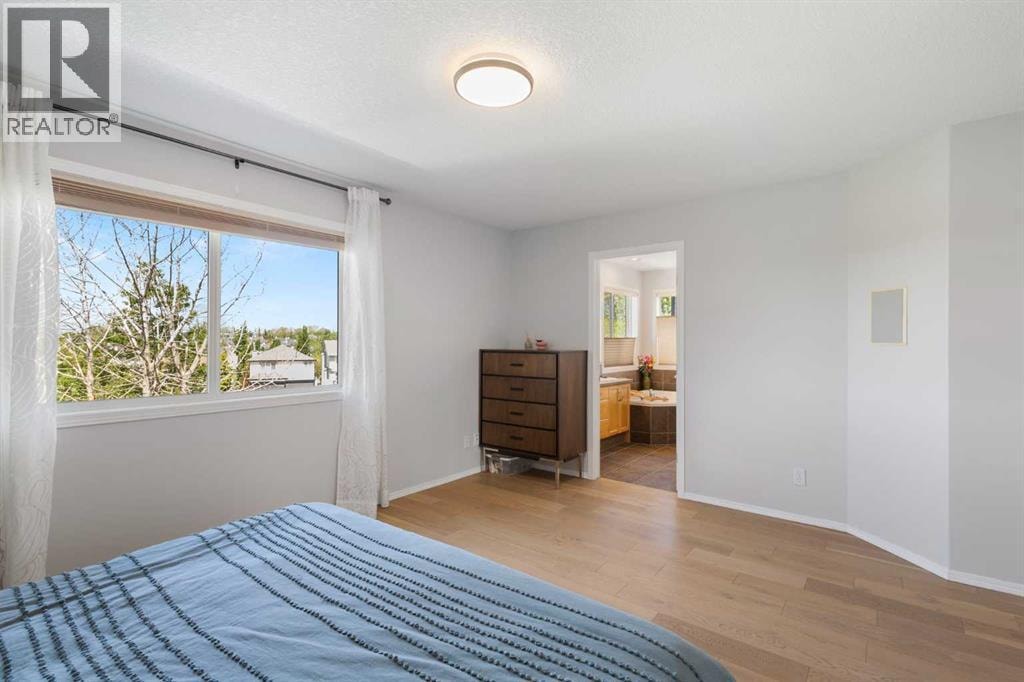 76 Rockywood Park NW — photo 31
