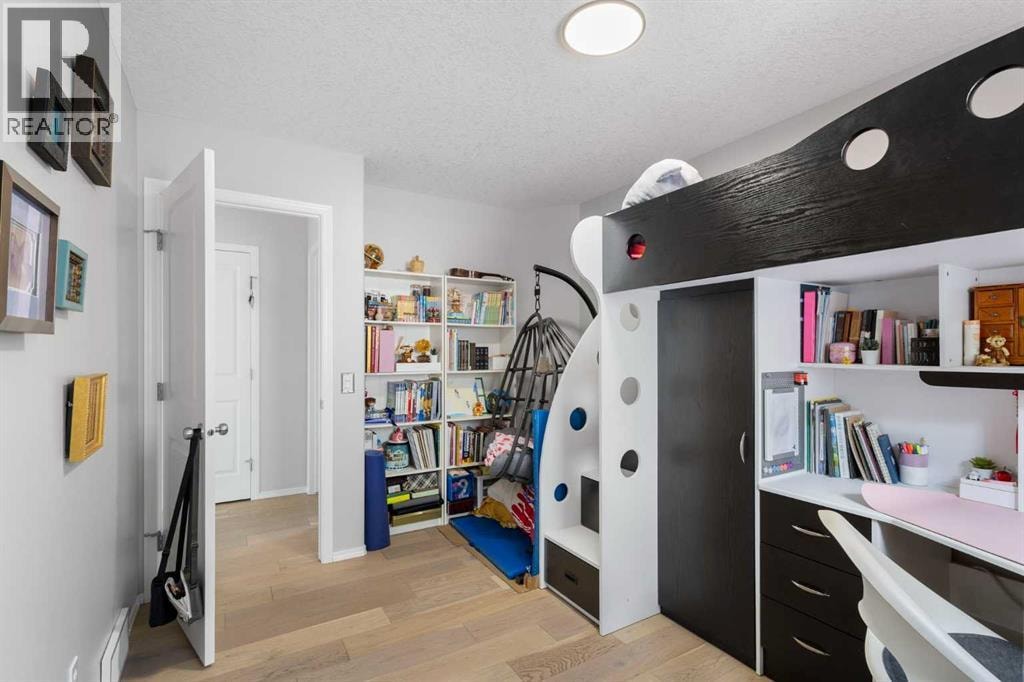 76 Rockywood Park NW — photo 28