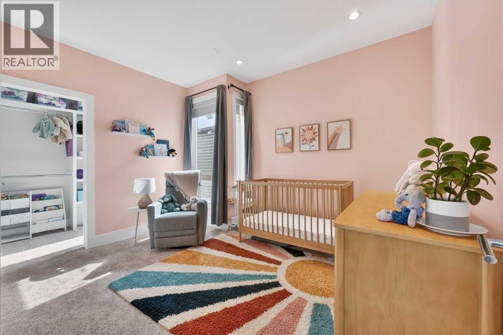 4905 21 Street SW — photo 26