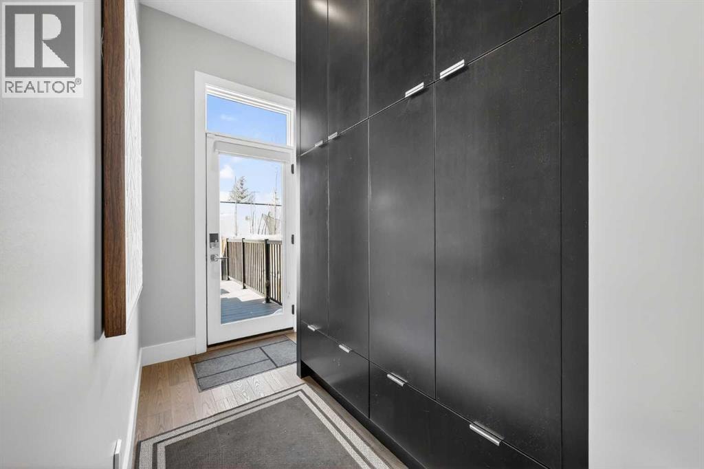 4905 21 Street SW — photo 20