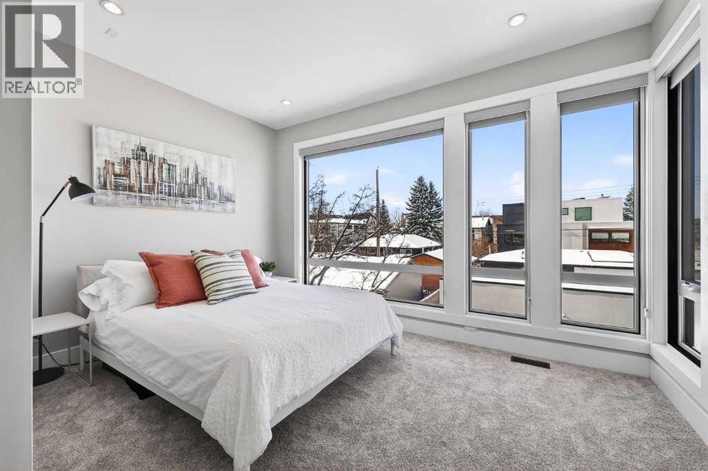 4905 21 Street SW — photo 31