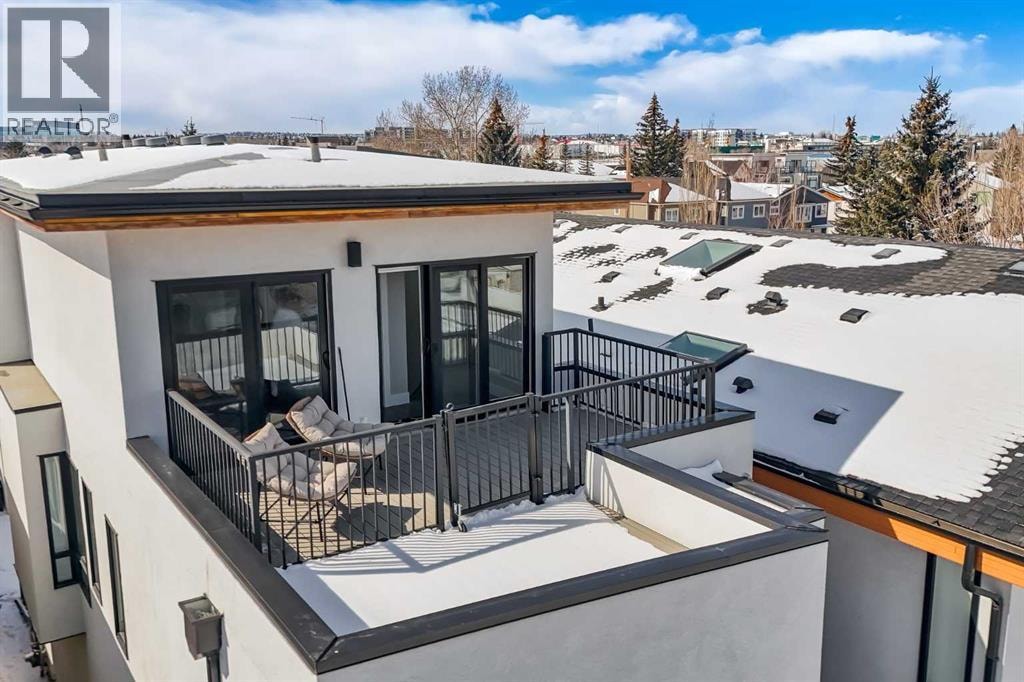 4905 21 Street SW — photo 43