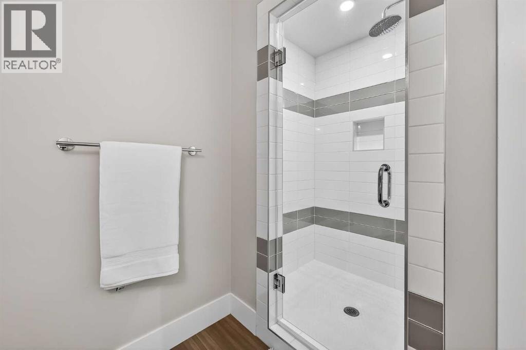 4905 21 Street SW — photo 49