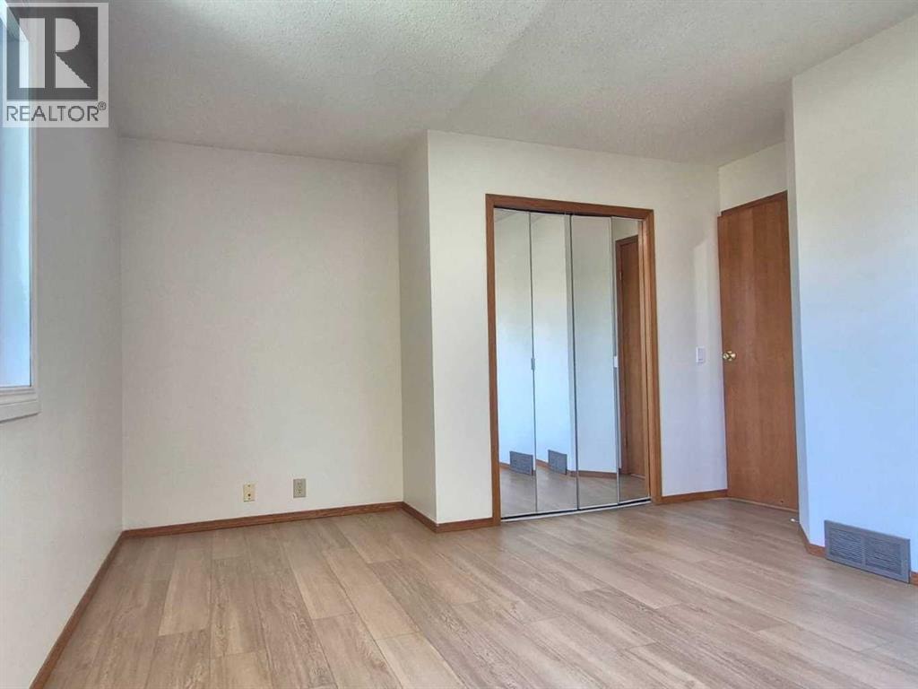 7 Suncastle Crescent SE — photo 26
