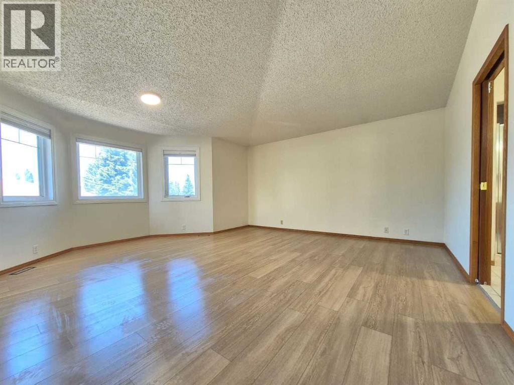 7 Suncastle Crescent SE — photo 19