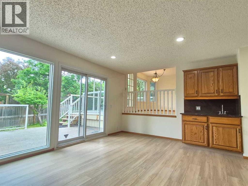7 Suncastle Crescent SE — photo 13