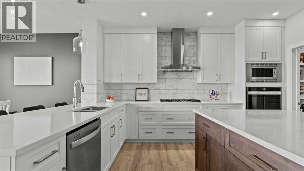 152 Threepoint Cove — photo 3