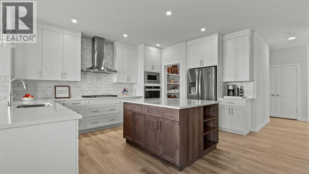 152 Threepoint Cove — photo 2