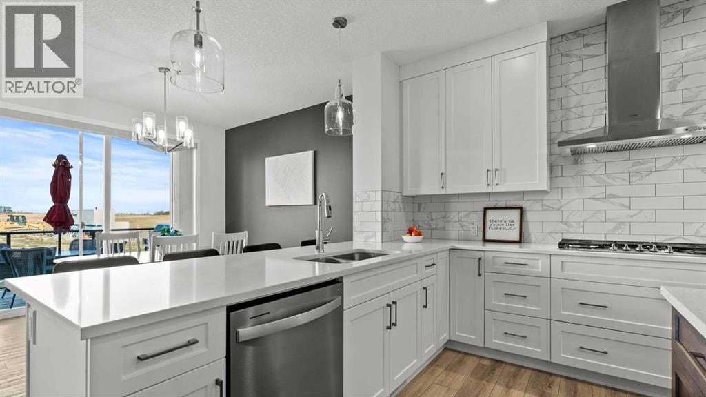 152 Threepoint Cove — photo 4