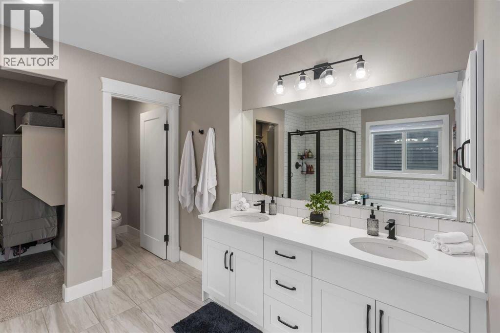 1595 Baywater Street SW — photo 26