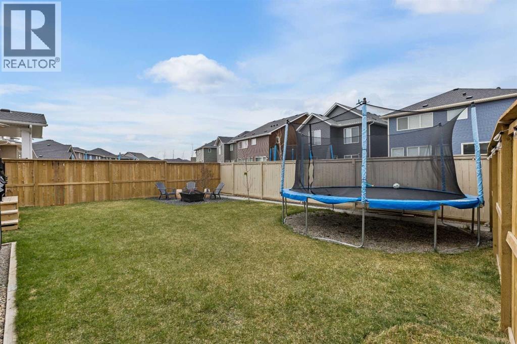1595 Baywater Street SW — photo 40