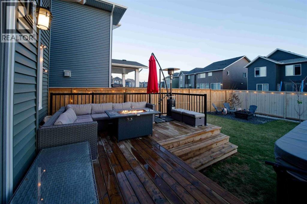 1595 Baywater Street SW — photo 36