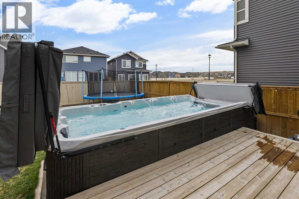 1595 Baywater Street SW — photo 44