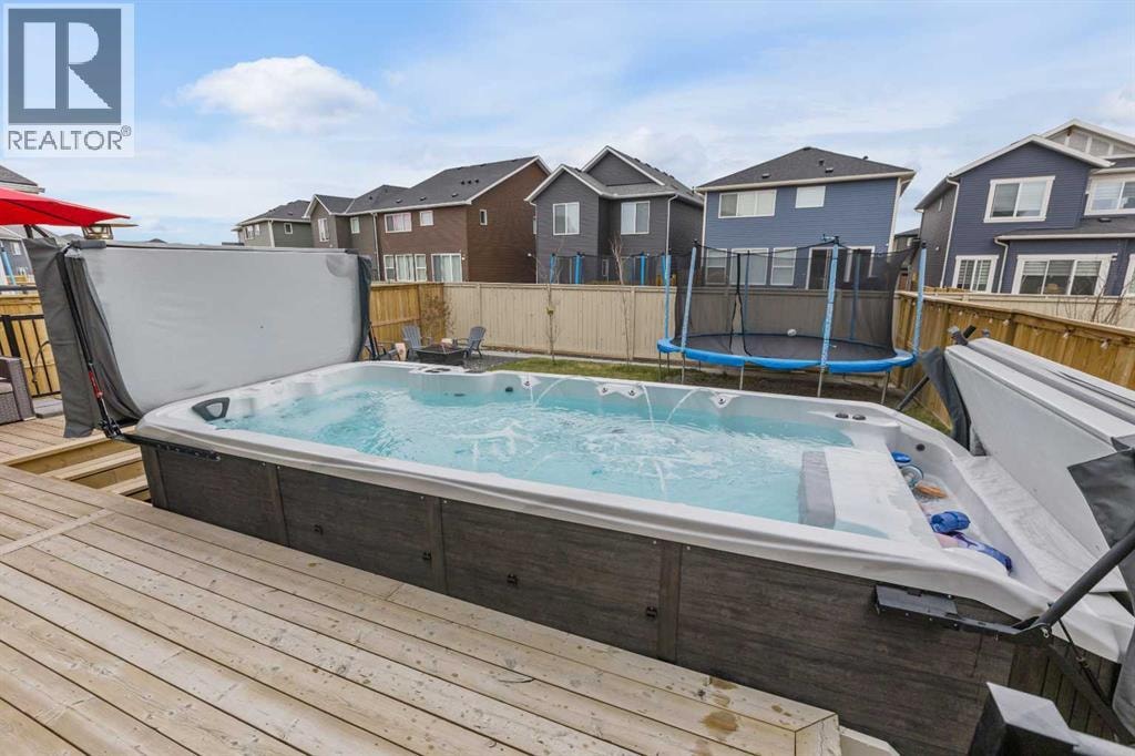 1595 Baywater Street SW — photo 42